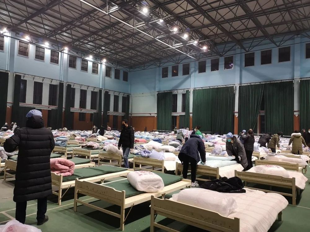 不小心流下眼泪,不小心流下一滴泪