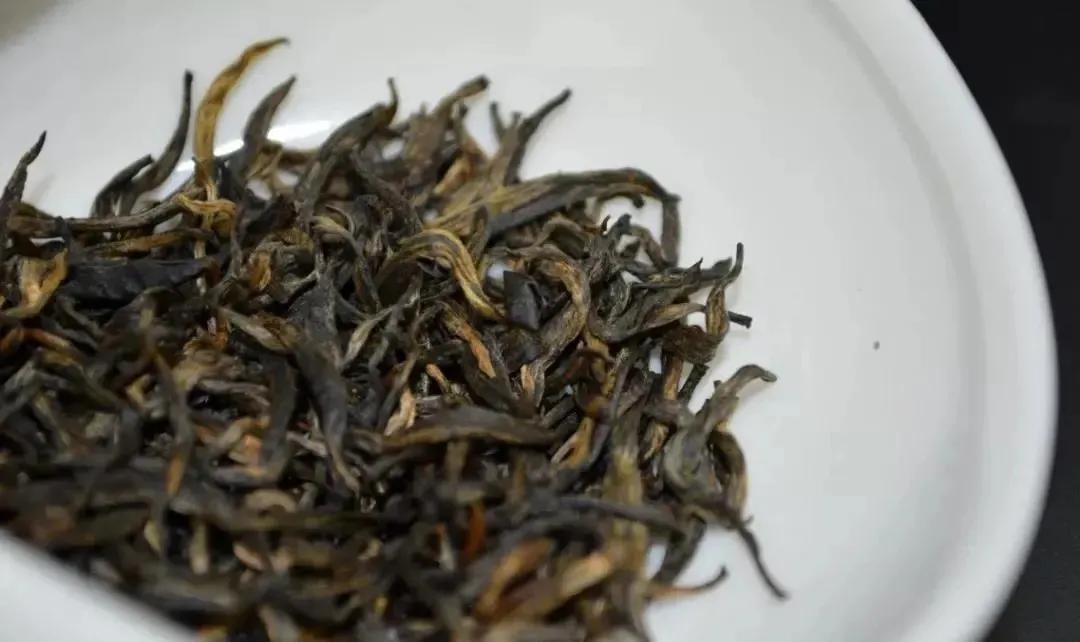 红茶里有桂花的叫什么茶,哪些茶是工夫红茶类型