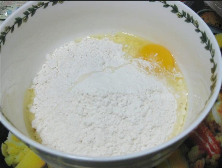 油条酥脆是多放小苏打还是明矾,炸油条是放膨松剂还是放明矾好