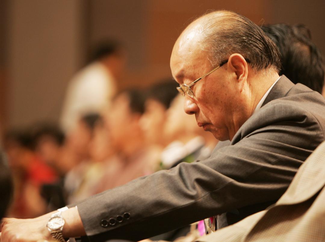 双汇“太子”忍了30年：81岁父亲与秘书有孩子，一分钟薪酬1.14万