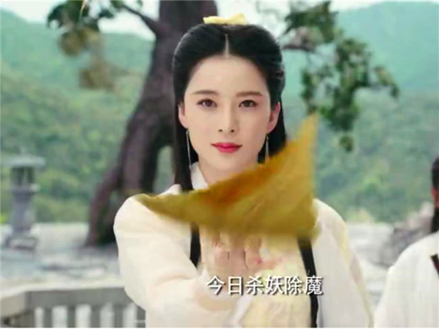 黄衫女一招打败周芷若,黄衫女武功多高一招打败周芷若