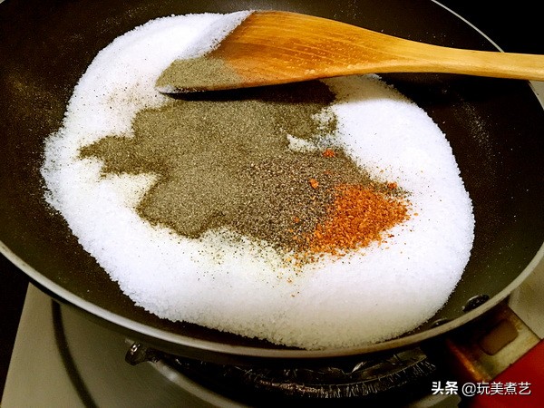 最好吃的咸猪肉做法,一蒸就特别好吃咸的猪肉