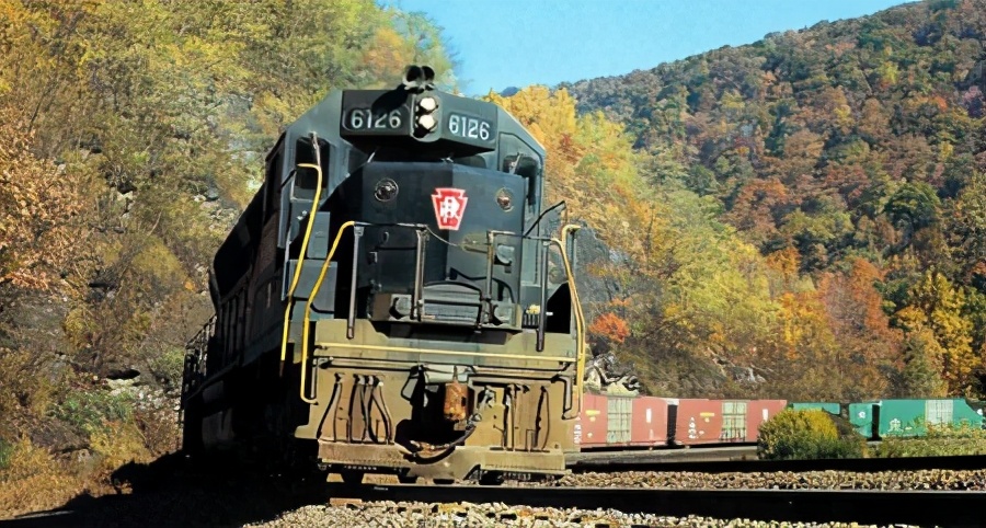 nd5内燃机车,gk1e内燃机车