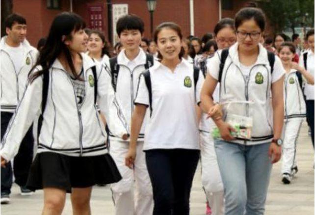 初中时身高怎样才算标准,学生身高标准是多少