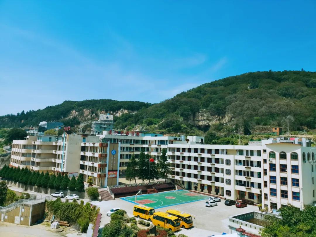 曾扬明校长,连江县兴海中学