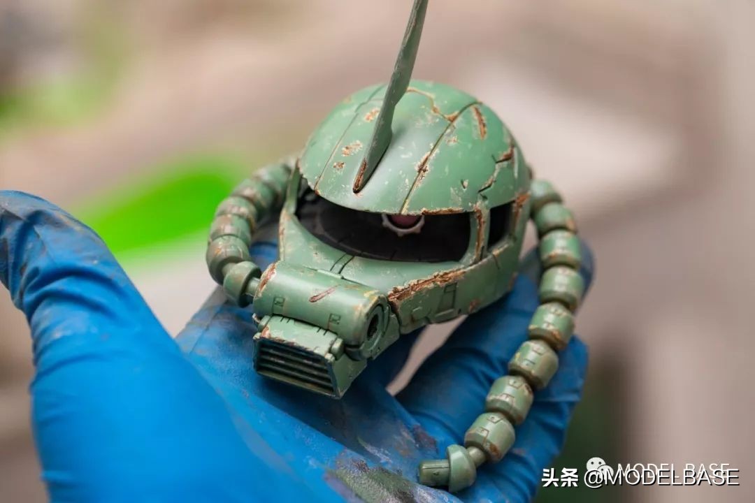 扎古扭蛋头组装,万代蓝标扎古和红标扎古