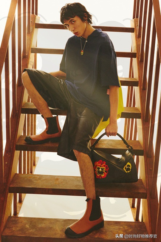 loewe牛仔包,loewe新款褶皱包