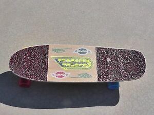 滑板进口砂纸和国产砂纸区别,滑板砂纸淋透了需要更换砂纸吗