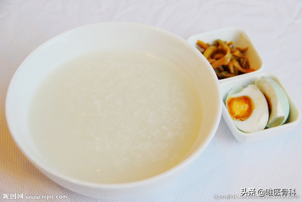 医生辟谣:其实术后可以吃发物,这些食物才是不能吃的