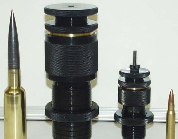 最强枪械：第1是枪中大炮，第2“最变态”*弹子**飞5000米干翻水牛