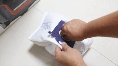 家狗身上痒有脱毛现象怎么办,狗到夏天脱毛特别严重