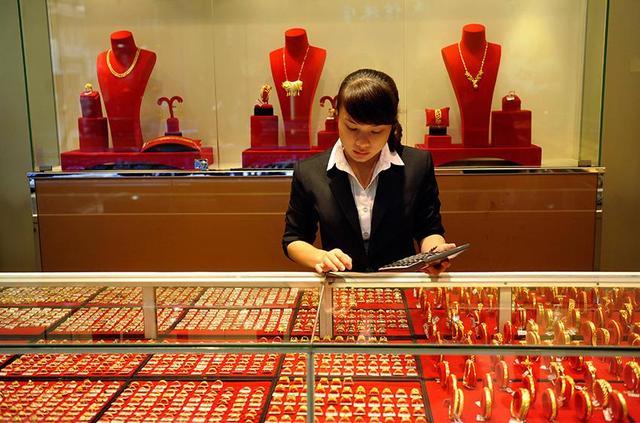 为什么金店越来越多,满街都是金店