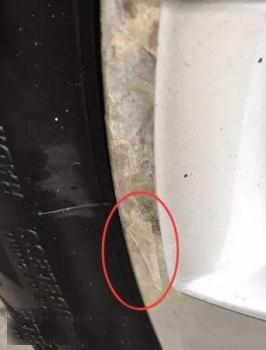 轮毂氧化导致轮胎漏气怎么办,汽车轮毂内部氧化怎么处理