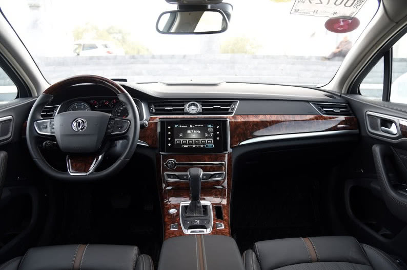 想撩妹的表现有哪些,想撩妹一定要学会骑摩托车