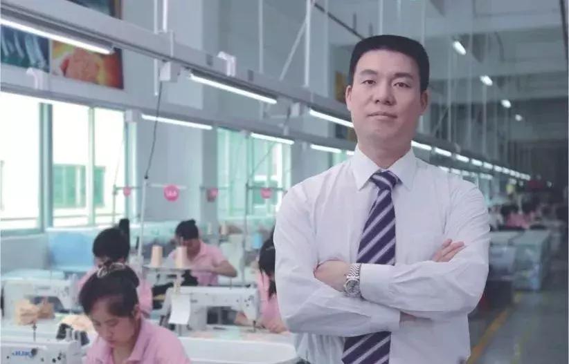 保安逆袭成「内衣大王」,最懂女人的他这次能否涉险过关?