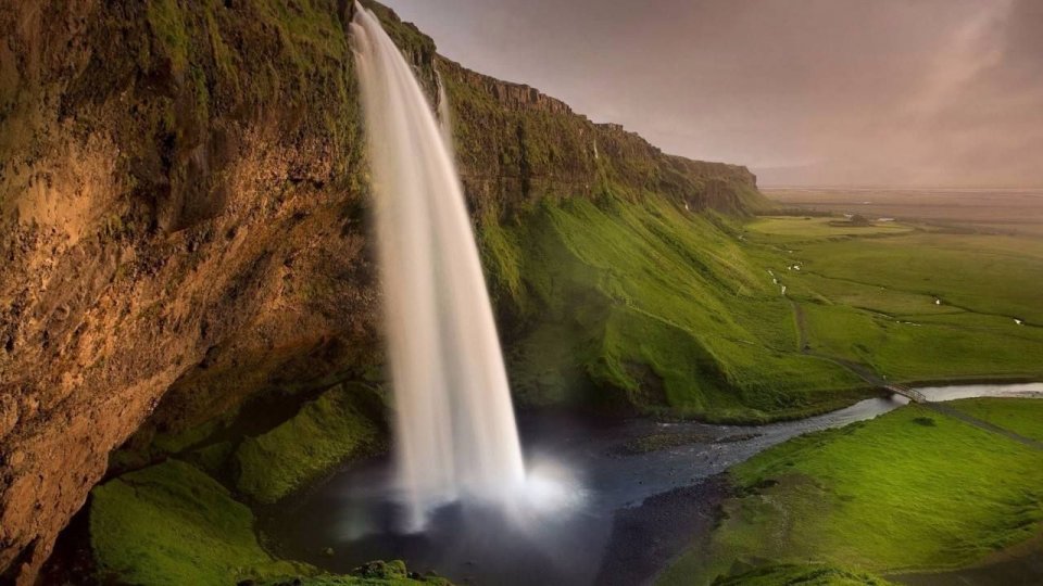 怪坡水往上流,新疆怪坡水往上流