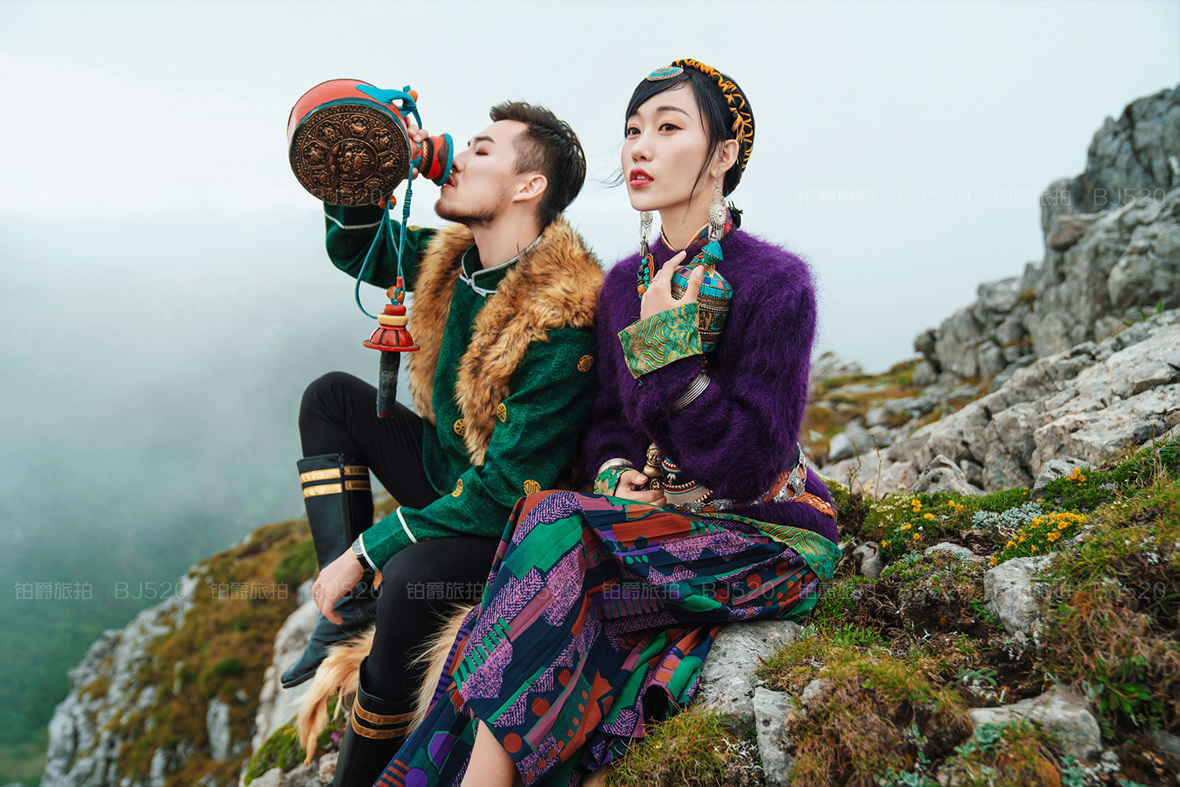 拍婚纱照和结婚婚纱是一起的吗,拍婚纱照应该怎么选照片