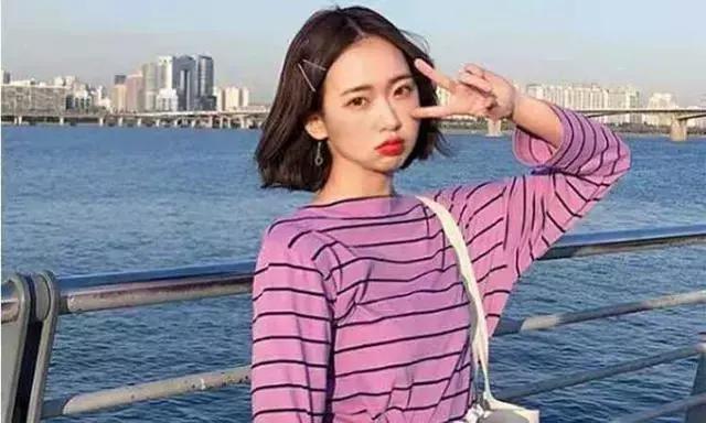 发卡这样戴发型蓬松又好看,时尚发箍怎么戴好看可以遮白发