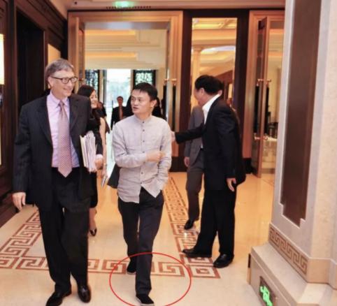 马云穿的老北京布鞋是哪一款,马云穿的什么样的布鞋