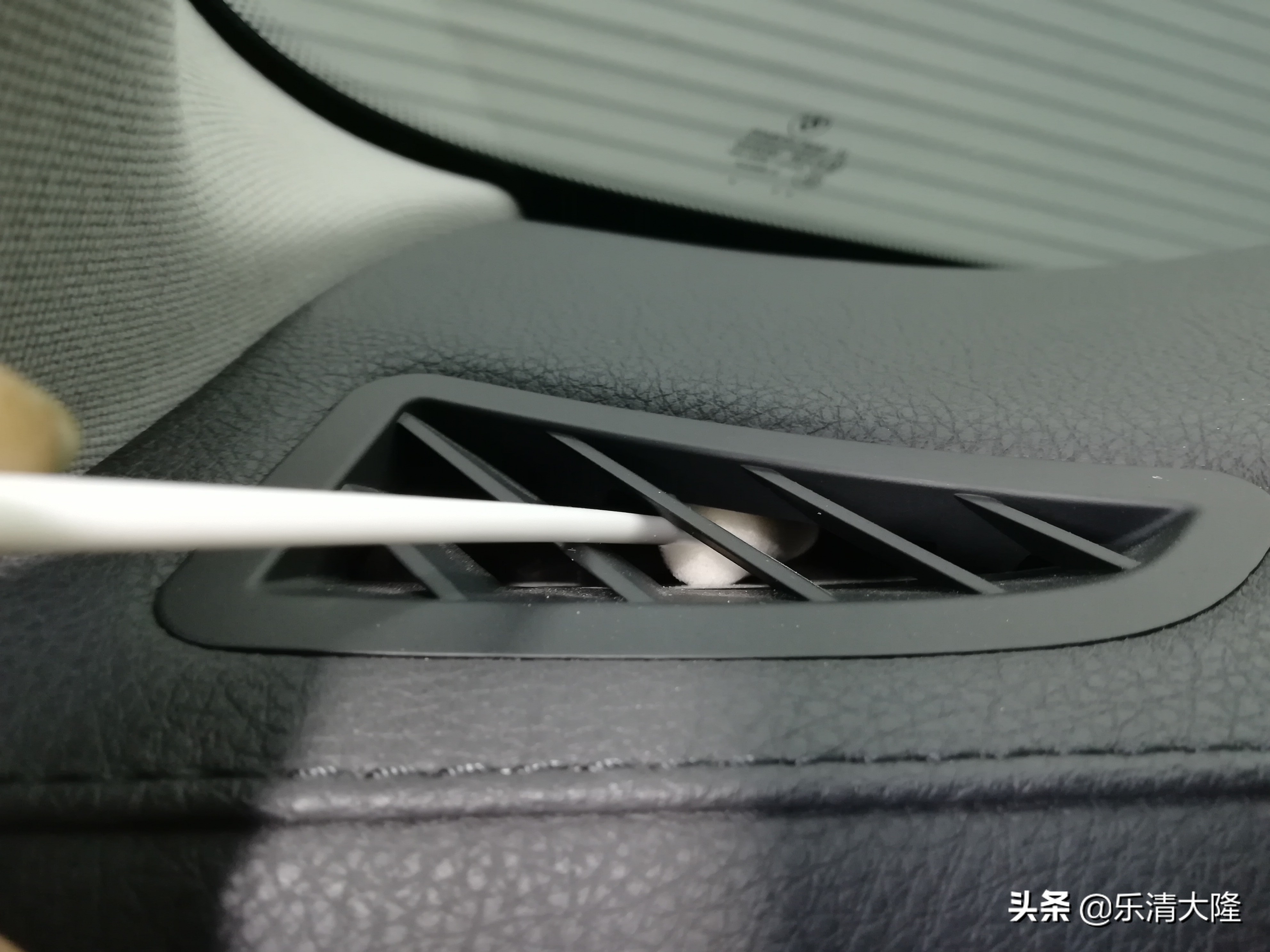 广州宝马7系内饰清洗,宝马7系发动机舱清洗