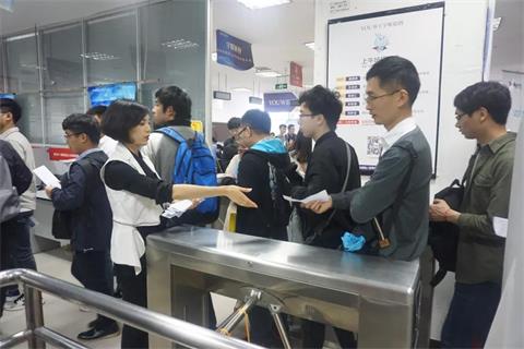 吹爆成都达内专场招聘会!名企、高薪、好福利这里都有~