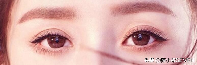 杨幂眼部,杨幂眼睛变大的秘诀