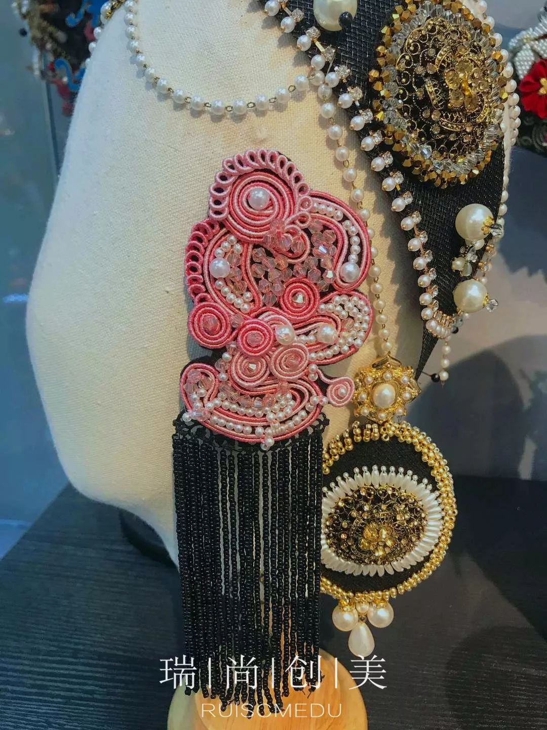 美到窒息的家具,美到窒息的苏绣艺术