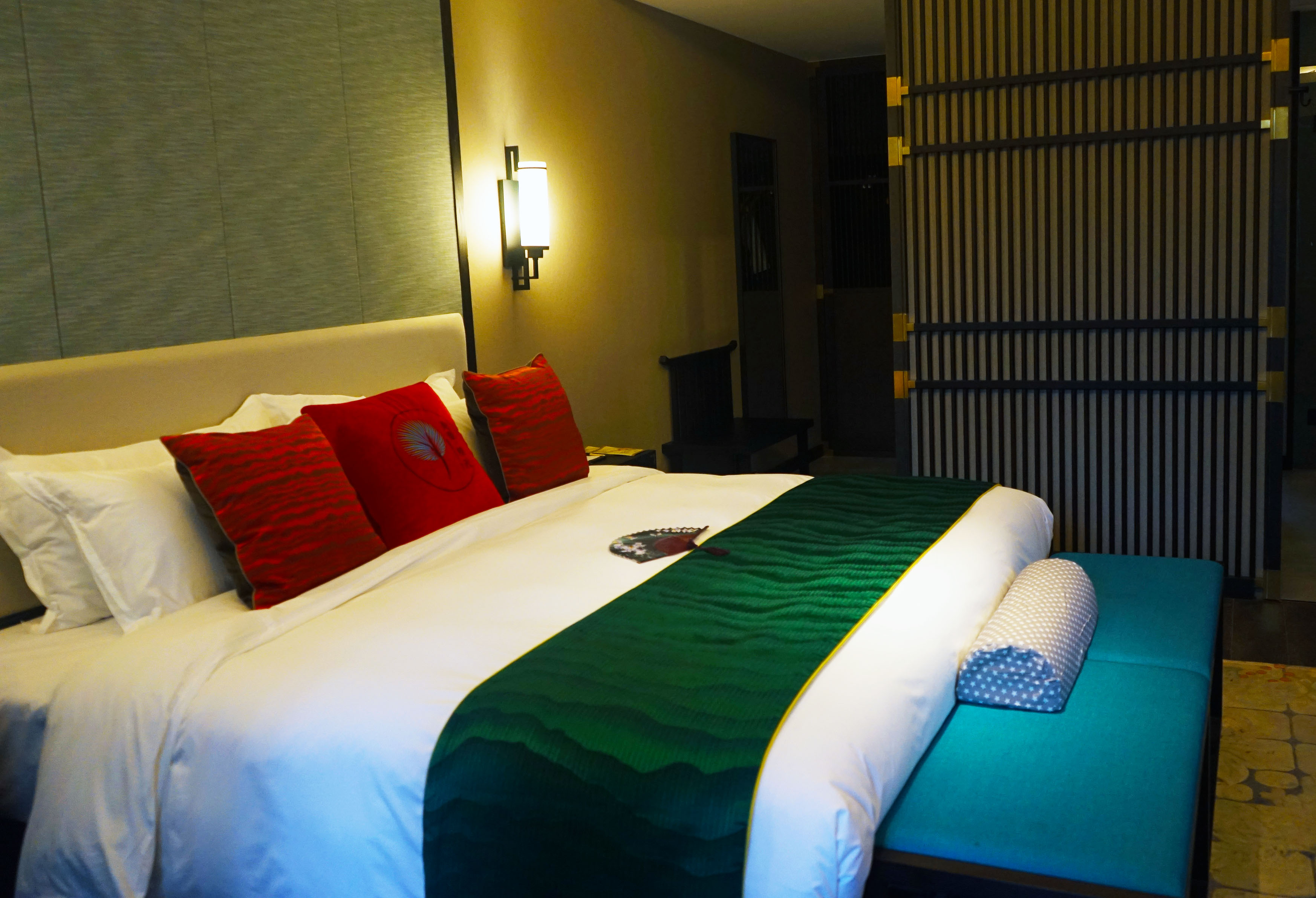 苏州是个温柔的地方,苏州人是个雅致的女人