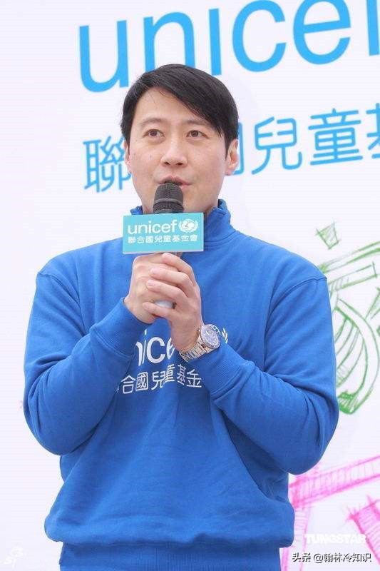 一位华人歌手，凭什么可以拿到联合国通行证