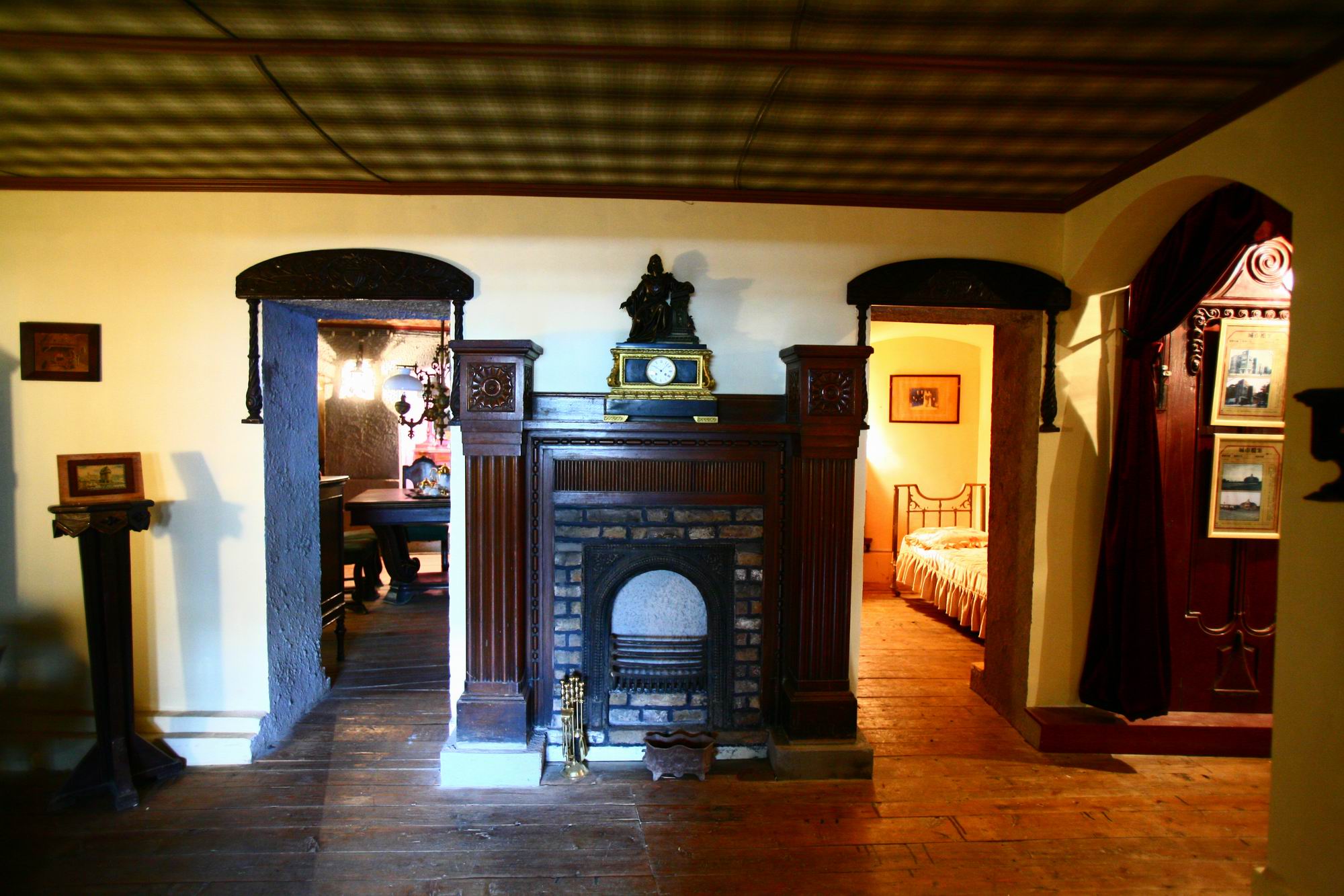 五大道其实有二十多条路,百年前富人区,五六百户都是顶级豪门