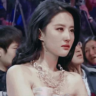 你明明长得帅为什么拍照不上镜,你明明长得好看为什么没有男生追