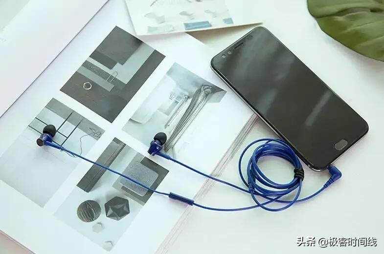 入耳式耳机舒适度测评,体验感好的耳挂式耳机