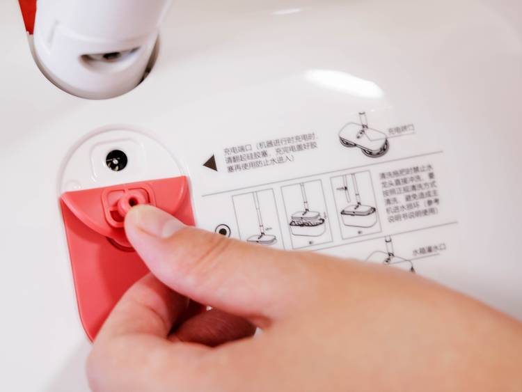 360多旋转免洗拖把慢动作拖地教程,无死角电动拖把