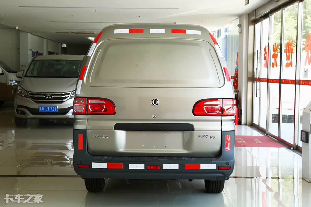 开着风行菱智去旅行,东风风行菱智v3货车版多少钱