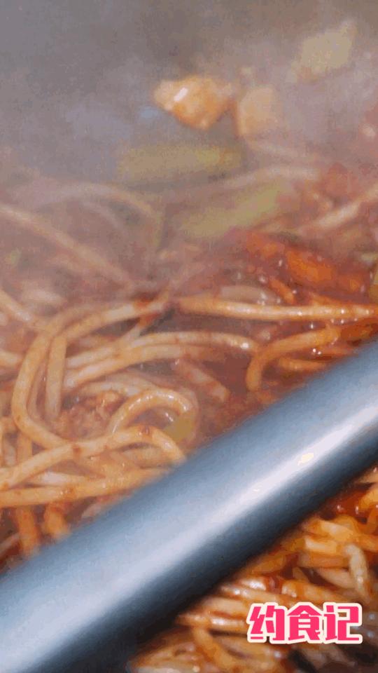 乌鲁木齐最好吃的老字号米粉,乌鲁木齐这家陕北特色面太地道了