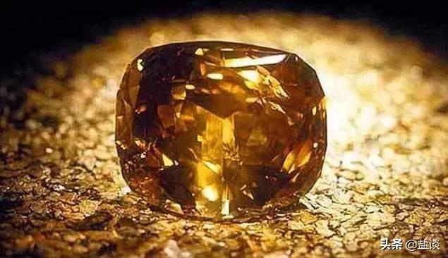 泰国废妃回宫的真实原因,泰国王室的钱财从哪里来