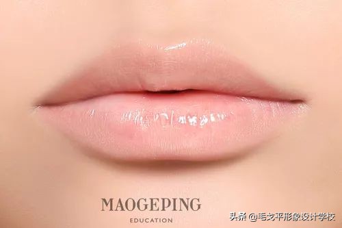 好看的唇形怎么画口红,好看又立体唇妆教程厚嘴唇