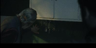 邻居天天半夜装修,邻居大半夜装修吓到了孩子