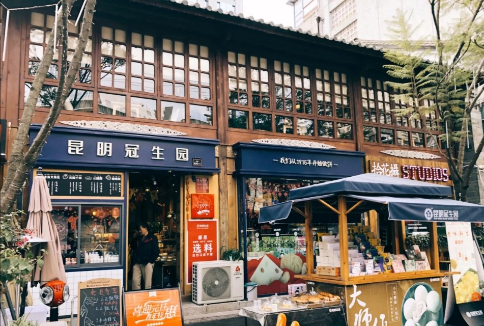 昆明旅游攻略必去景点有哪些地方,昆明旅游有哪些好地方和景点推荐