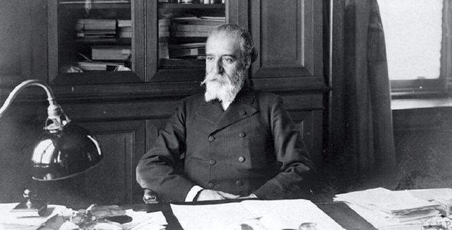 人造合成钻石,人工合成钻石是什么石头