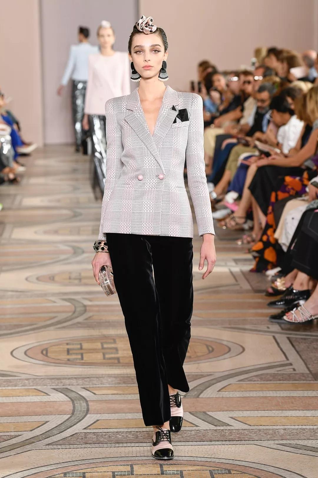 优雅不是炫耀,阿玛尼高定装