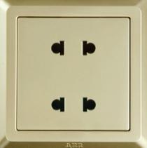 插头怎么处理视频教程,触碰插头触电是什么原因