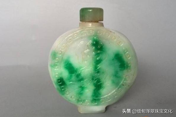 如何检测翡翠是真翡翠还是假翡翠,老翡翠和新翡翠哪个更有收藏价值