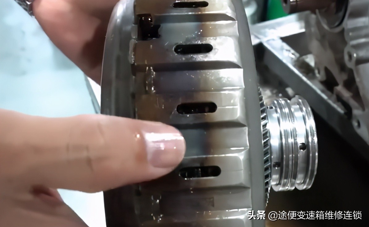 比亚迪变速箱打滑修复多少钱,比亚迪变速箱打滑