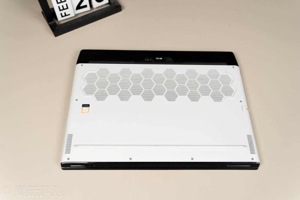 2020款外星人m17r2测评,外星人2020版m17和m15区别