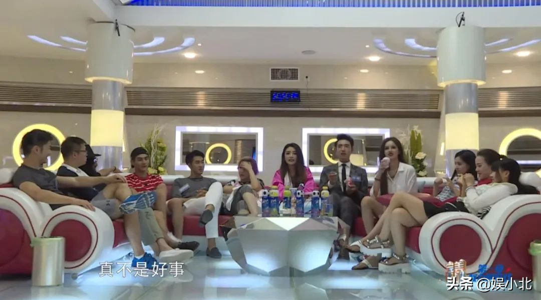 芒果台为什么吊打蓝台,艺人对芒果台和蓝台的态度