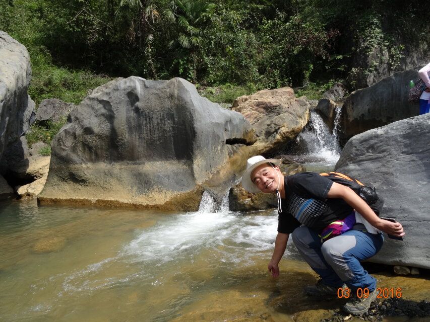 西漂湾瀑布群,建始西漂湾瀑布群