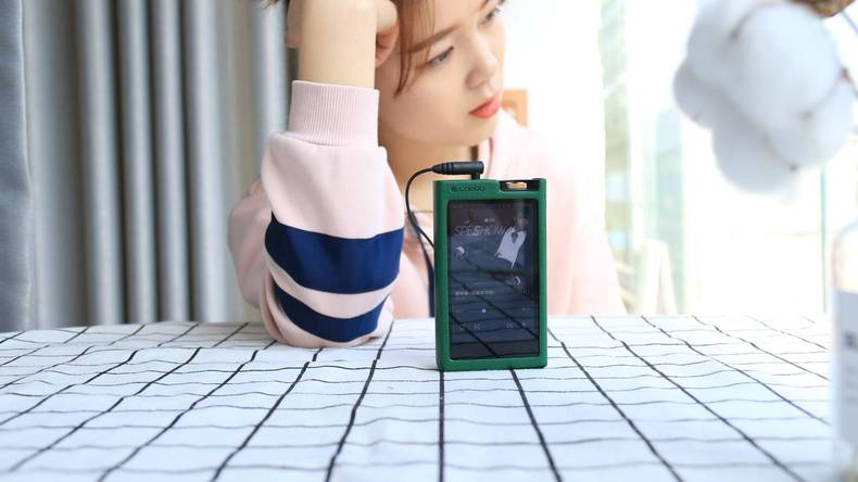 飞傲m15接耳放,飞傲m15和小墨菊比较