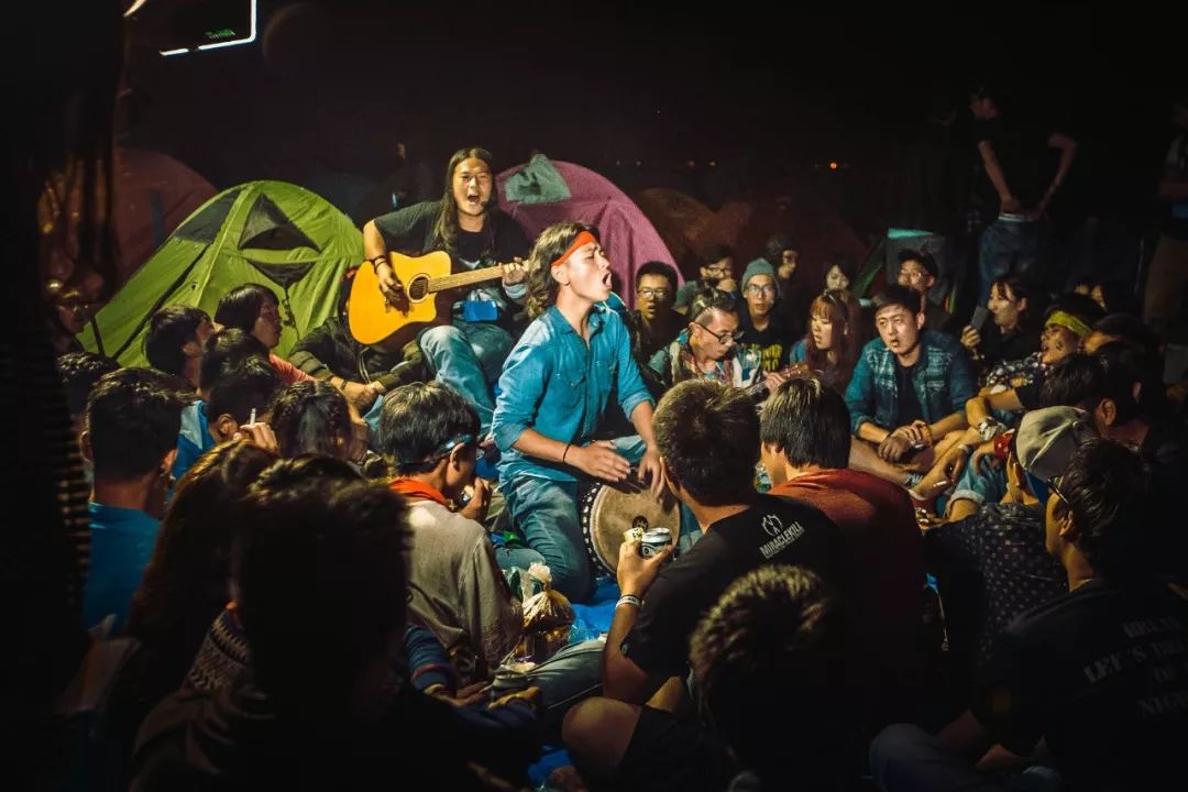 亚文化逆袭｜《艺术商业》11月刊