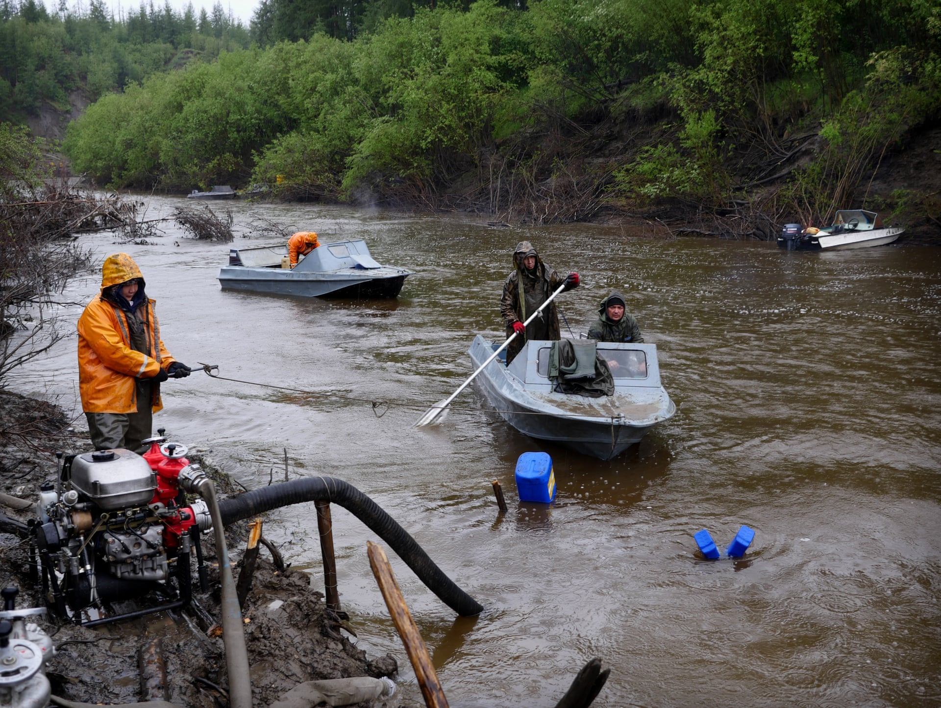 猛犸象冰河世纪的巨兽,冻土层下的猛犸象牙